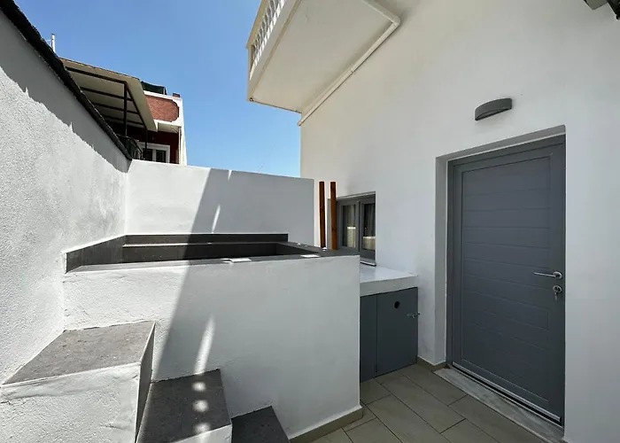 Selena Villa